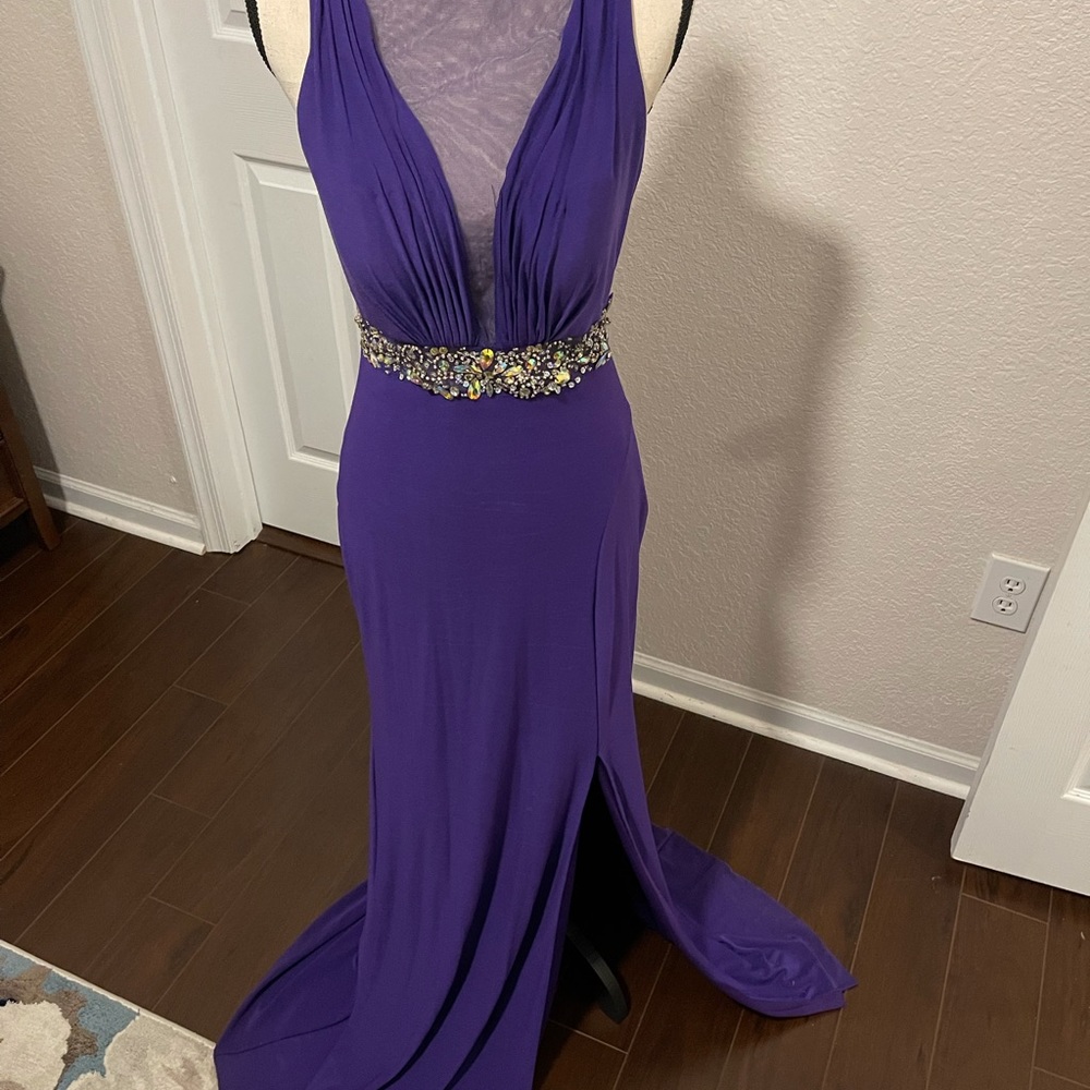 💜MayQueen Gown - Purple Long Gown with rhinestone band - Lightly used - size 8